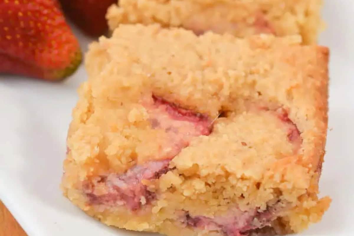 Strawberry and Lemon blondie.