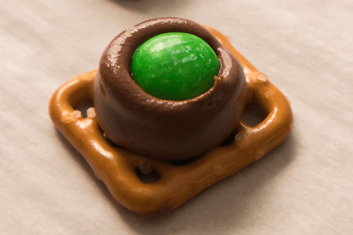 A close-up of pretzels with Hershey kisses.