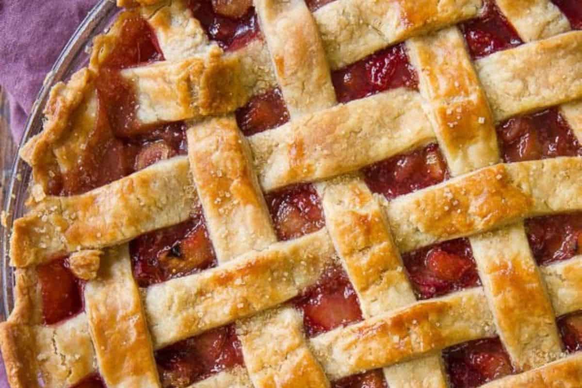 A strawberry rhubarb pie.