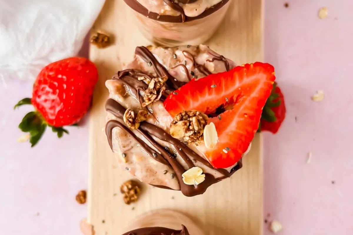 Chocolate Strawberry Overnight Oats