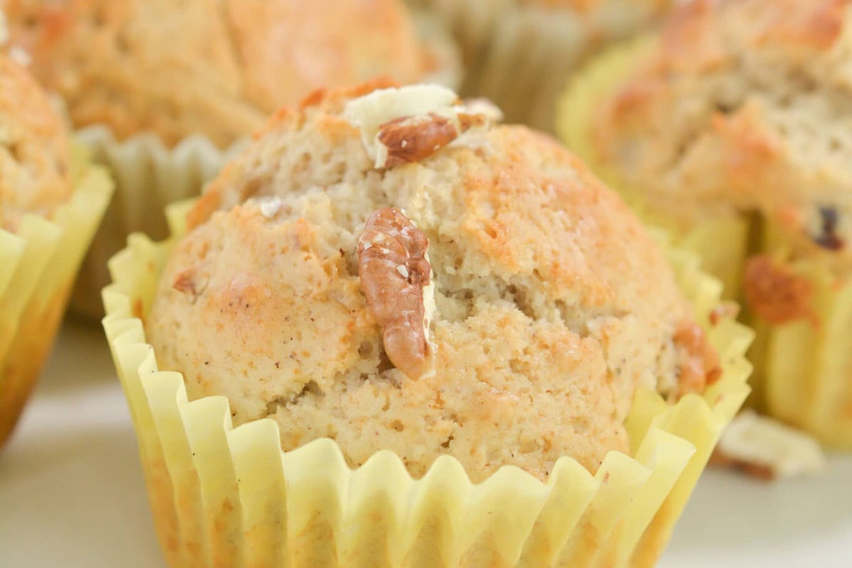 Cinnamon Pecan Muffins