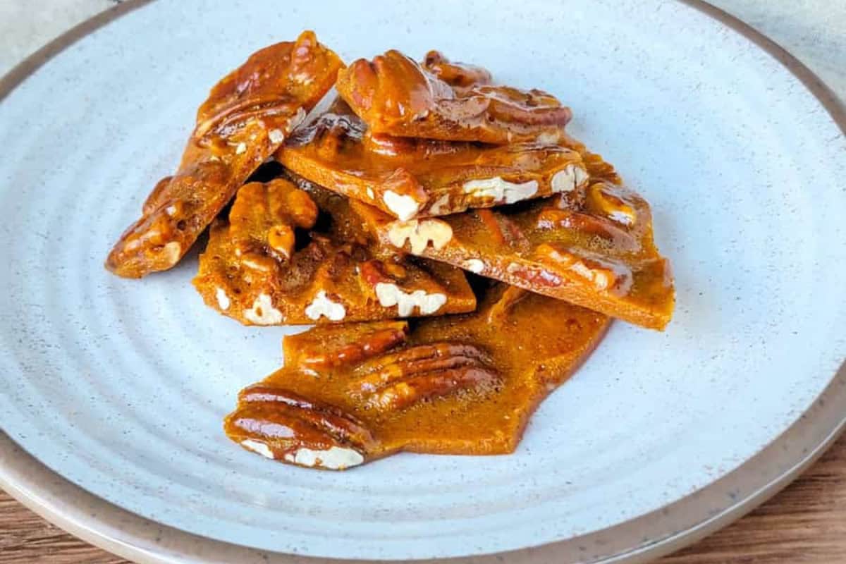 Homemade Pecan Brittle